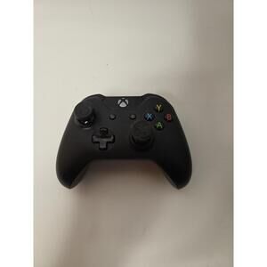 Official Microsoft Xbox One Wireless Black Controller! Works Great! Authentic!